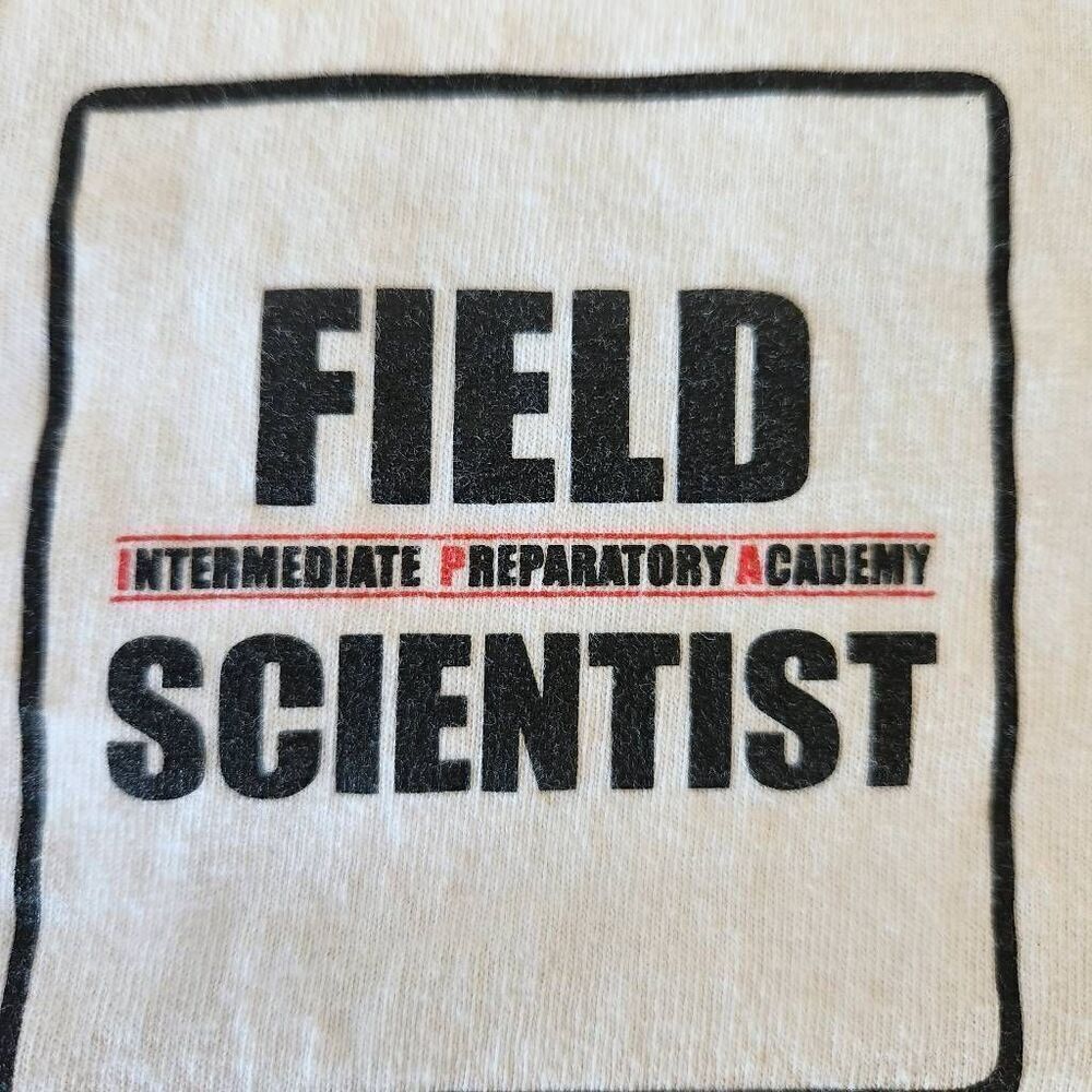 Field Scientist Intermediate Preparatory Academy vintage t-shirt XL essential te